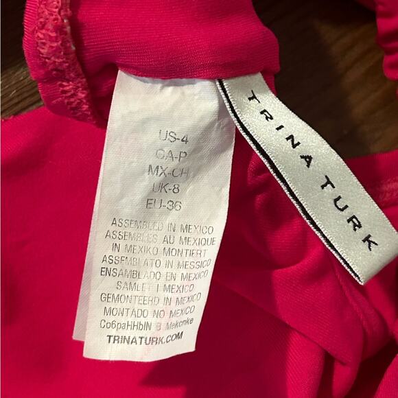 Trina Turk hot pink ruffle off the shoulder bandeau bikini top size 4 - Picture 9 of 10